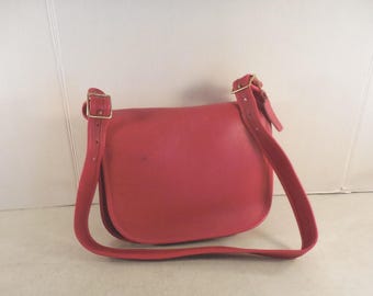 Vintage Coach Red Leather Classic Flap Closure Shoulder Bag Purse Made in New York City USA with DEFECTS* As Is KR7