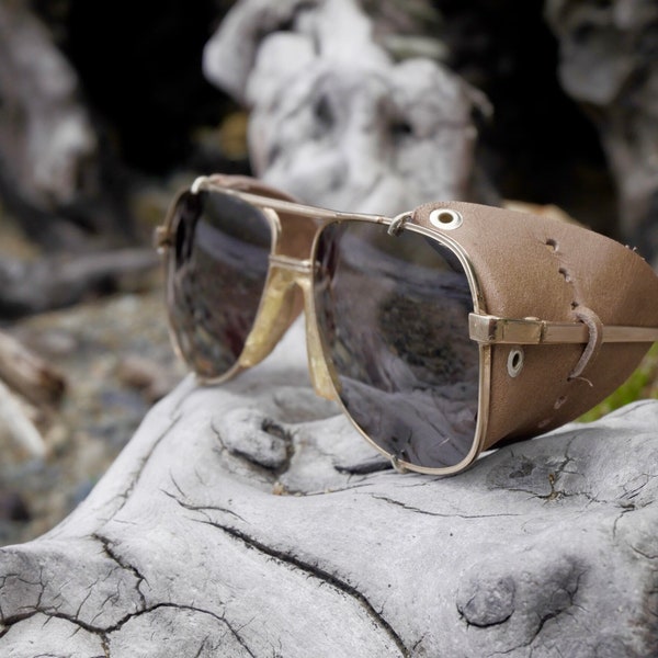 Leather SideShields for aviator style sunglasses.