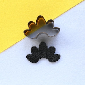 Matrice de découpe en cuir avec règle en acier en forme de fleur, mousqueton en métal personnalisé avec règle en acier pour boucles d'oreilles, moule découpé, artisanat en cuir avec poinçon