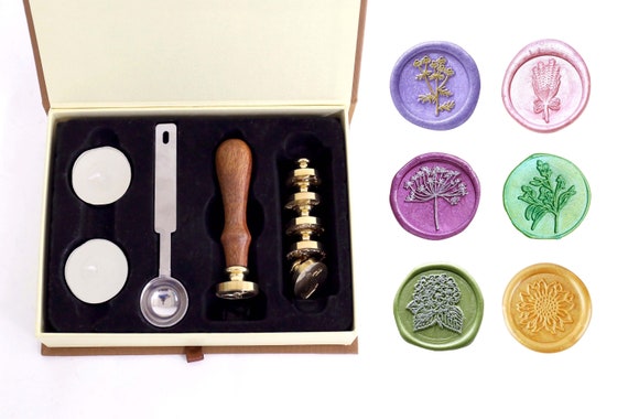 Custom Wax Stamp Set With Botanical Bee Design - Family Name Seal For Wedding Invitations & Crafts