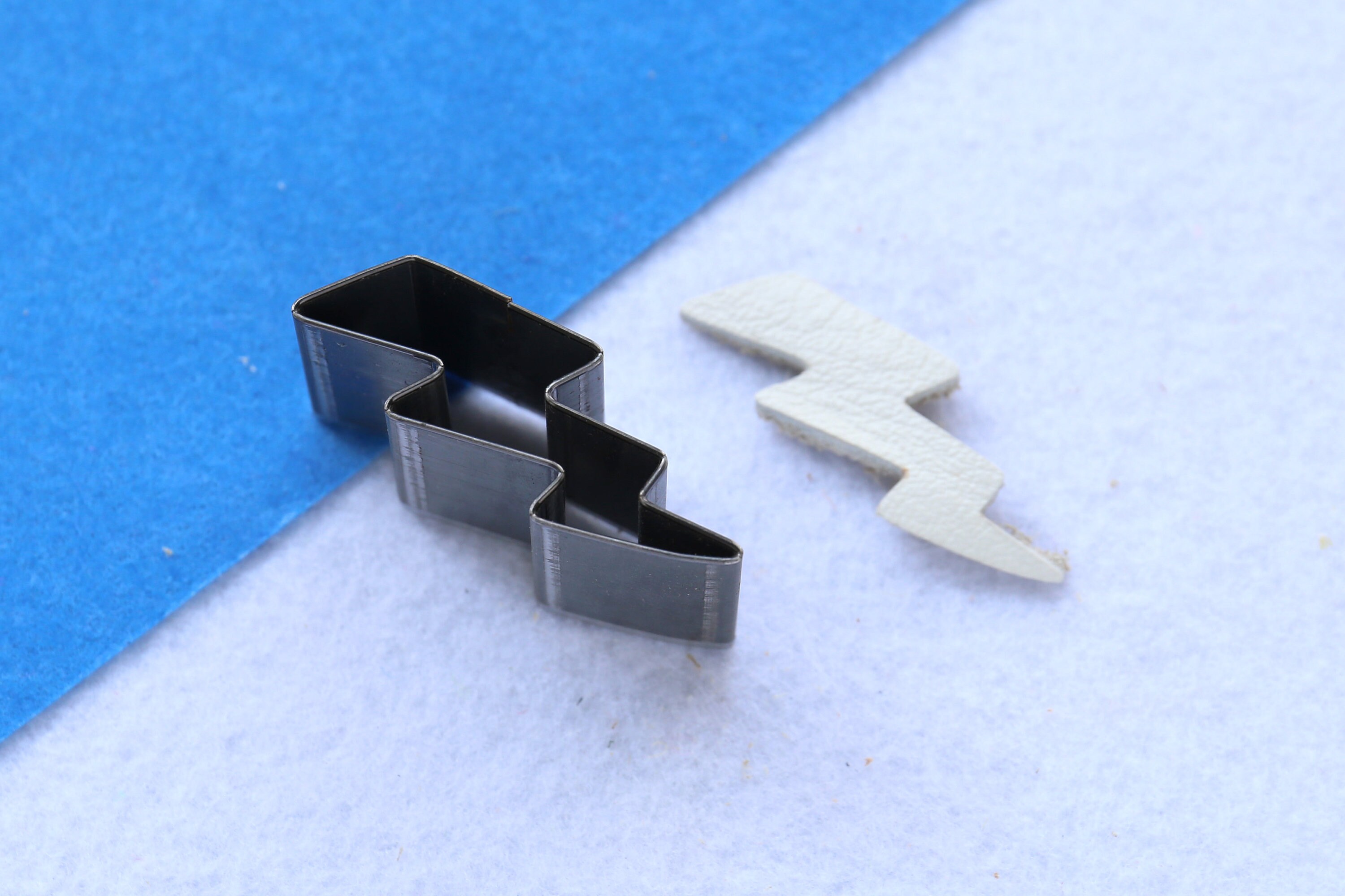 8Pcs Moule De Découpe Du Cuir En Forme De Larme Ensemble De