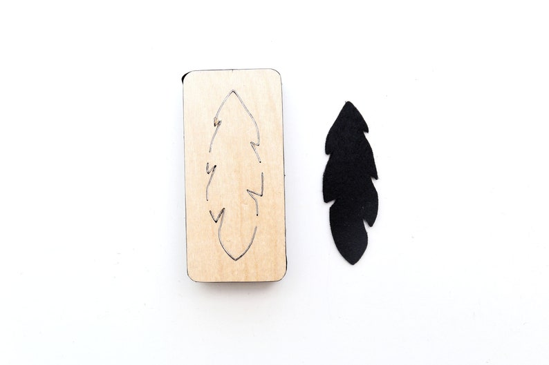 FeatherLeather Cutting Die Leather Die Cut Mold,Leather Punch Crafts Kraft Tool Steel Rule Metal Die Cutter