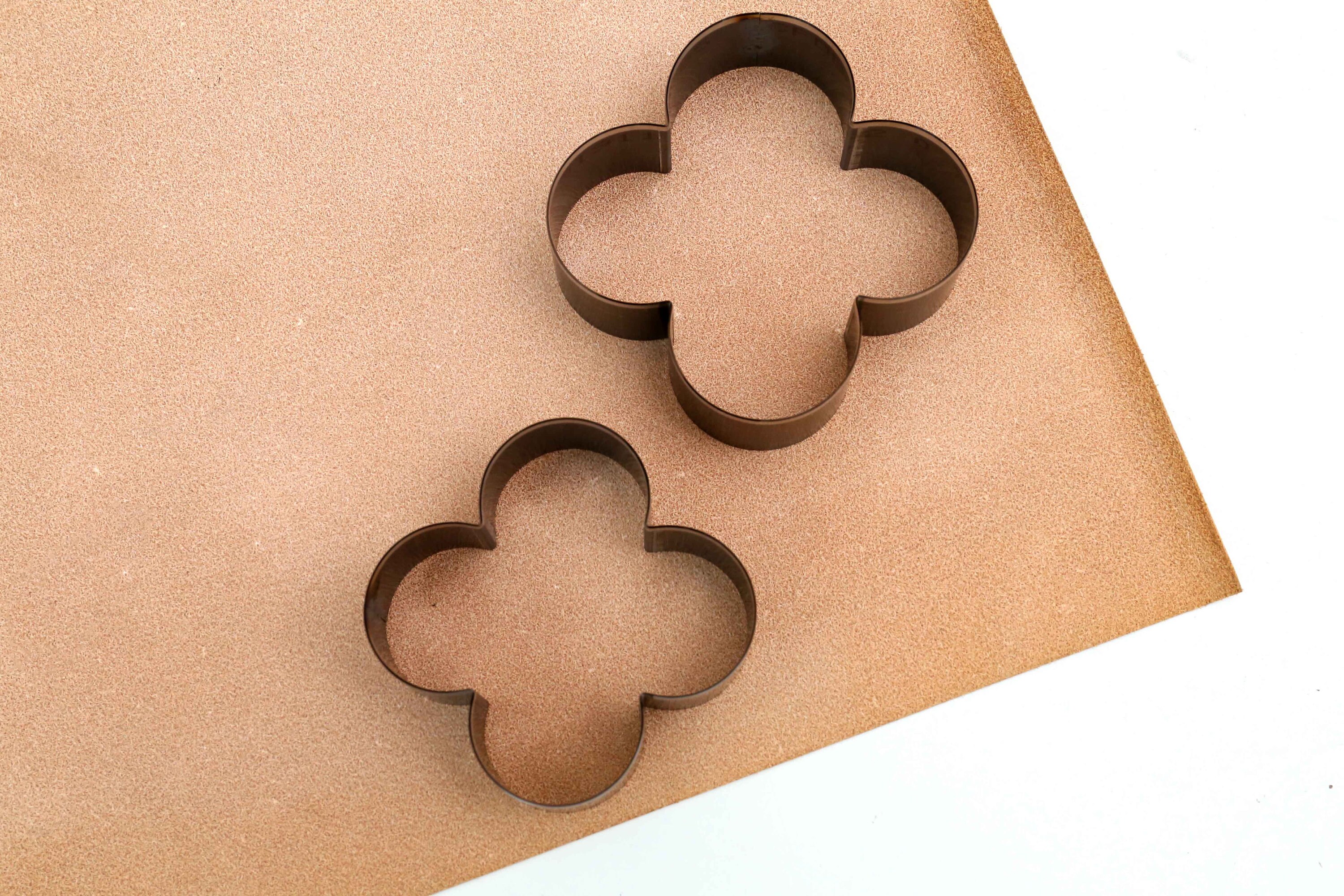 Bloem leer snijden Matrijs, Steel Rule Metal Die Cutter, Leer Die Cut Mold, Leather Punch Crafts Kraft Tool, bloem oorbel die cut - België