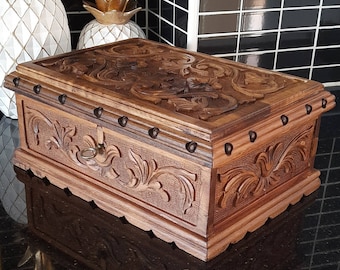 Wooden Jewelry Box, Wooden Treasure Chest, Jewelry Organizer, Anniversary Wife, Gifts For Women, Gift For Her, Gifts For Mom, Wedding Gift