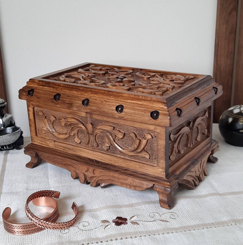 Jewelry box wood, wooden jewelry box, anniversary wife, wooden treasure chest, gift for her, gifts for women, gift for fiancee, new favors image 4