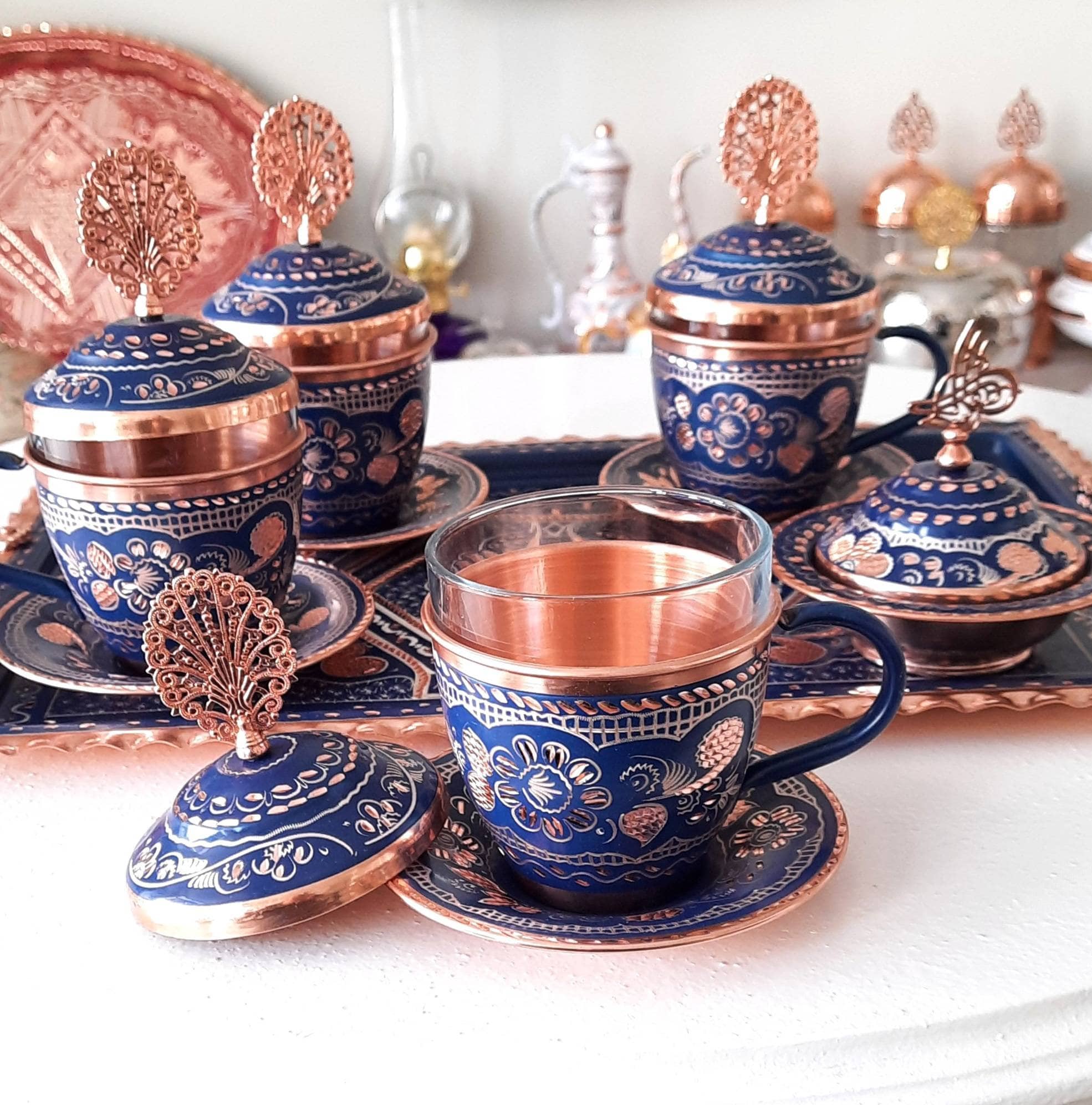 Set da tè turco per 6 bicchieri con supporti in ottone e vassoio, argento  (200 ml)) : : Casa e cucina