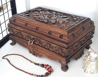 Wooden jewelry boxes with lock, wooden jewelry box handmade, vintage jewelry box, unique jewelry box wood, treasure chest, gifts for her