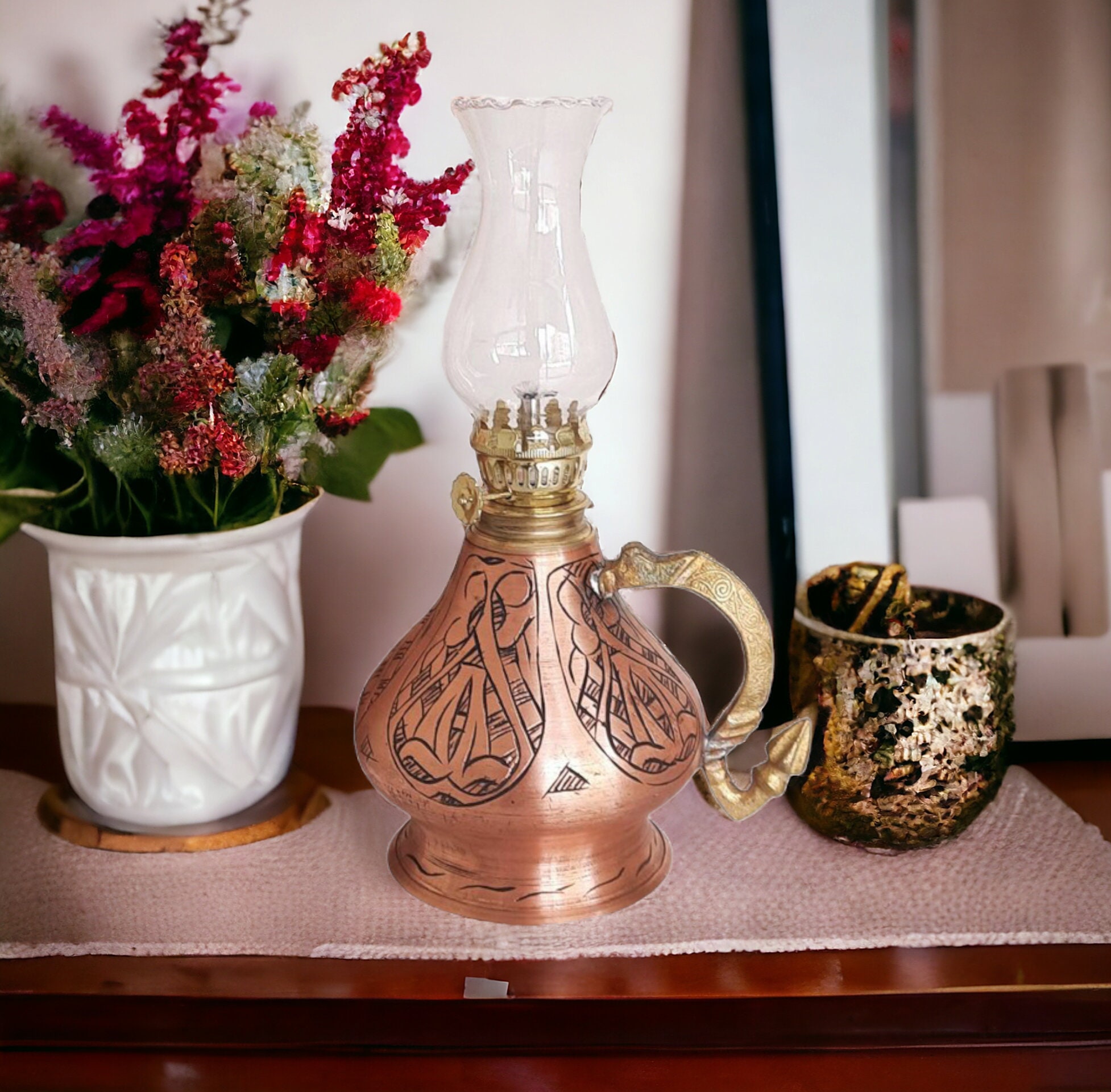 lampe à huile en cuivre, lampe pétrole ornée, cadeaux pour la maison elle, cadeau de mariage, décoration ferme, artistique maison