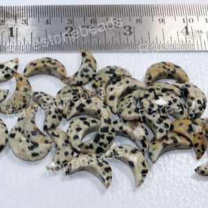 10 pieces natural Dall mansion gemstone, moon shape stone, carving gemstone, crescent moon jewelry, dall mansion beads, moon size 8x18 mm