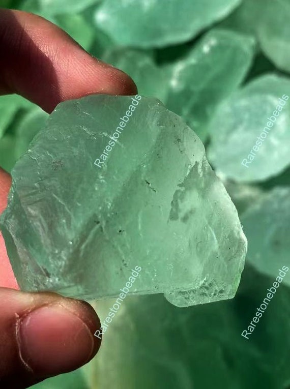 Pierre Fluorite Naturelle Verte De Colombie - 4 Carats, Pureté VVS, Ovale - Qualité Exceptionnelle Sans Traitement