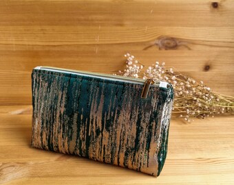 Classic oriental elegant cosmetic bag – Moroccan brocade in green & gold