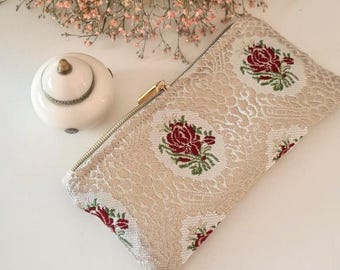 Federmäppchen aus marokkanischem Stoff – mit Blumenmuster – leicht schimmernd