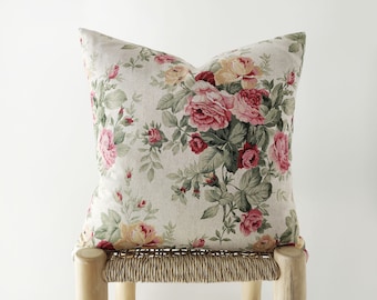 Housse de coussin décorative florale en rose, jaune, vert et taupe clair - décoration printemps-été - 18 po, 20 po