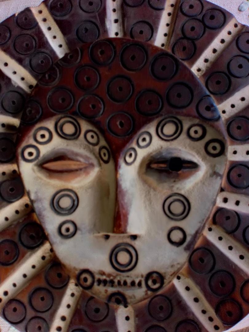 Bouclier Lega en Bois Sculpté, Congo Xxe S.