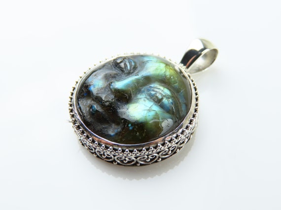 Labradorite Moonface Pendant Labradorite Moonface Pendant