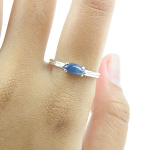 Sterling silver, Blue sapphire, Gemstone ring