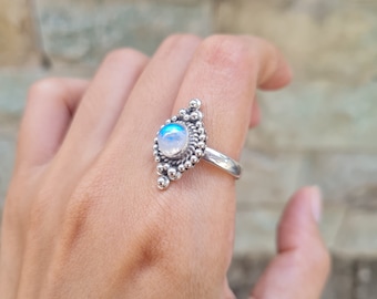 Sterling silver, Rainbow moonstone, Gemstone ring