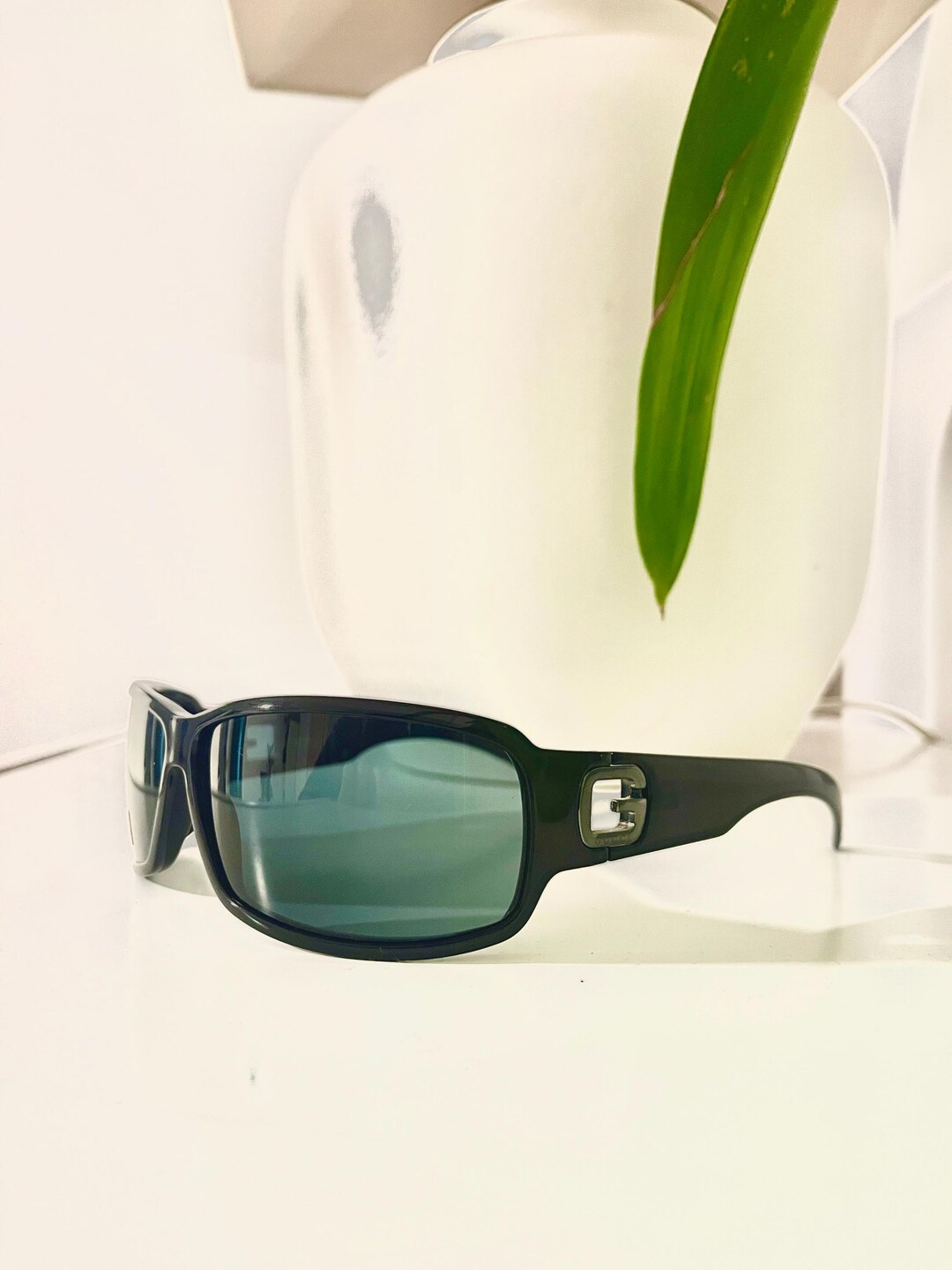 Vintage Y2K Gucci Sunglasses, Black Oversize Frame, Blue Lenses