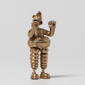 Wallace Bronze Figurine – Techno Trousers Collectable – Aardman Gift – Handmade UK Miniature – Official Wallace & Gromit Art Sculpture image 4