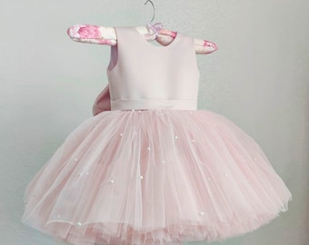 Roze jurkje met parels Roze babyjurkje Eerste verjaardag outfit Roze meisjesjurkje Jurkje Peuterfeestjurkje Verkleedmeisje Bloemenmeisje