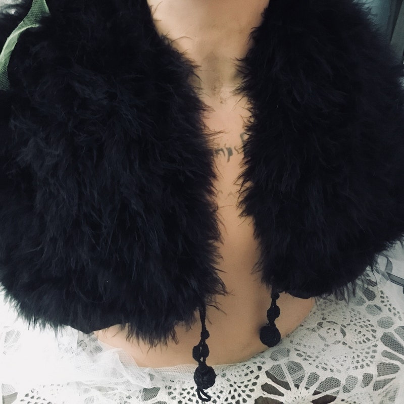 Feather Ramie Pleats Stole