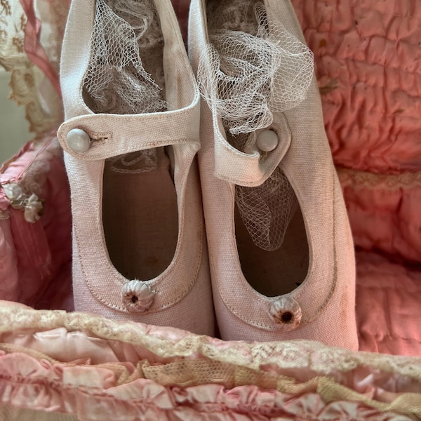 Zapatos mágicos blancos antiguos de niña para boda o comunión, antiguo, brocante Francia, 1910