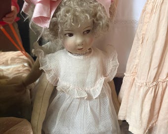 Vintage Porcelain Doll 70s With Vintage Box - Wardrobe, Vintage