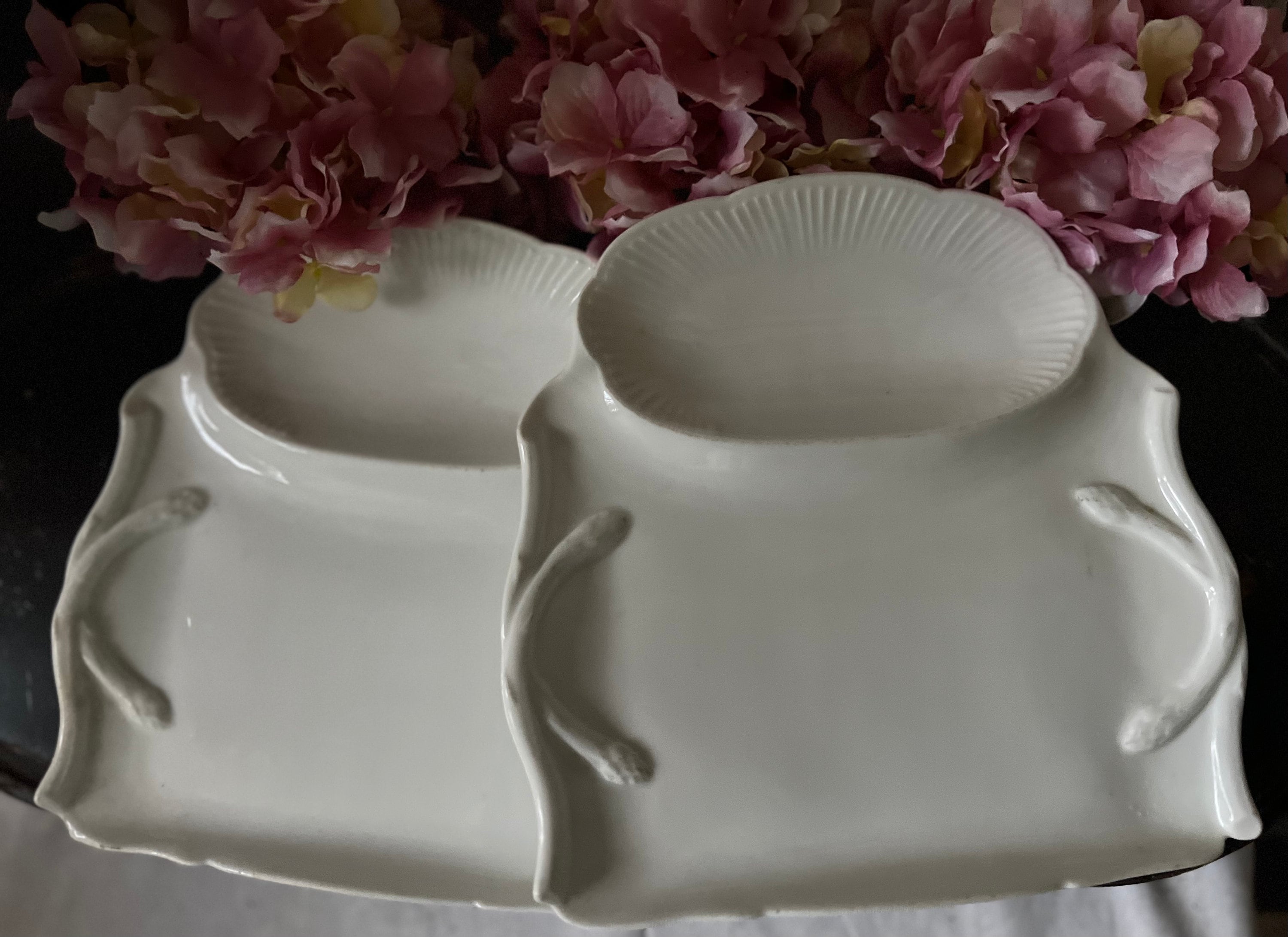 2 breathtaking, wonderful antique ironstones asparagus plates from France, Brocante