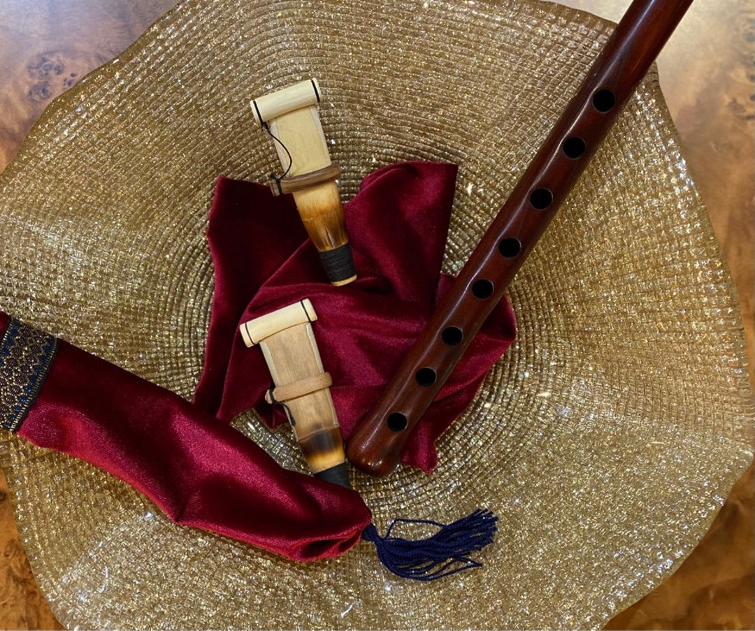 Duduk. Professional. the Set Includes 2 Reeds Case Instruction / Disc