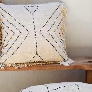 Toraja pillow cover 001 | Organic Cotton Accent Pillow with Hand Stitched Geometrical Pattern | Black and White Boho Throw Pillow Case |
