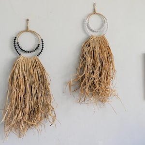 KAI - Raffia wall hanging, natural seagrass wall decor, black or white