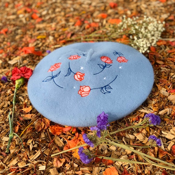 Blue Roses Embroidered Wool Beret - Etsy display picture 3