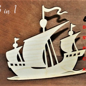 Puede incluir: Un recorte de madera blanco de un barco con una vela y una bandera. El barco está sobre un fondo de madera marrón. El texto "3 en 1" está en la esquina superior izquierda de la imagen. El texto "DXF, SVG, PDF, CDR, AI" está en el lado derecho de la imagen.