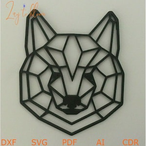 Könnte beinhalten: Ein schwarzes geometrisches Wolfskopf-Design. Das Kunstwerk besteht aus verbundenen Linien, die einen polygonalen Effekt erzeugen. Das Bild enthält die Dateiformate: DXF, SVG, PDF, AI und CDR.