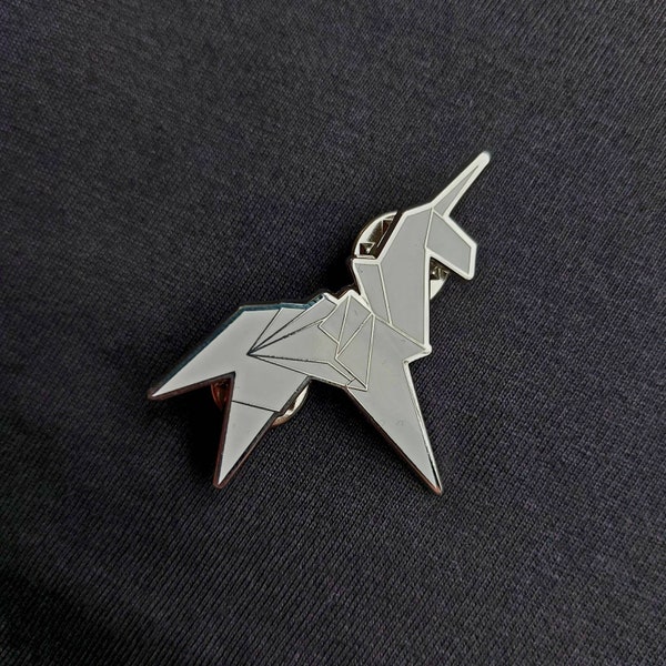 Blade Runner Origami Unicorn Badge Pin – Movie Collectible Merchandise Film Classic Harrison Ford Robot Droid Android Replicant Scifi