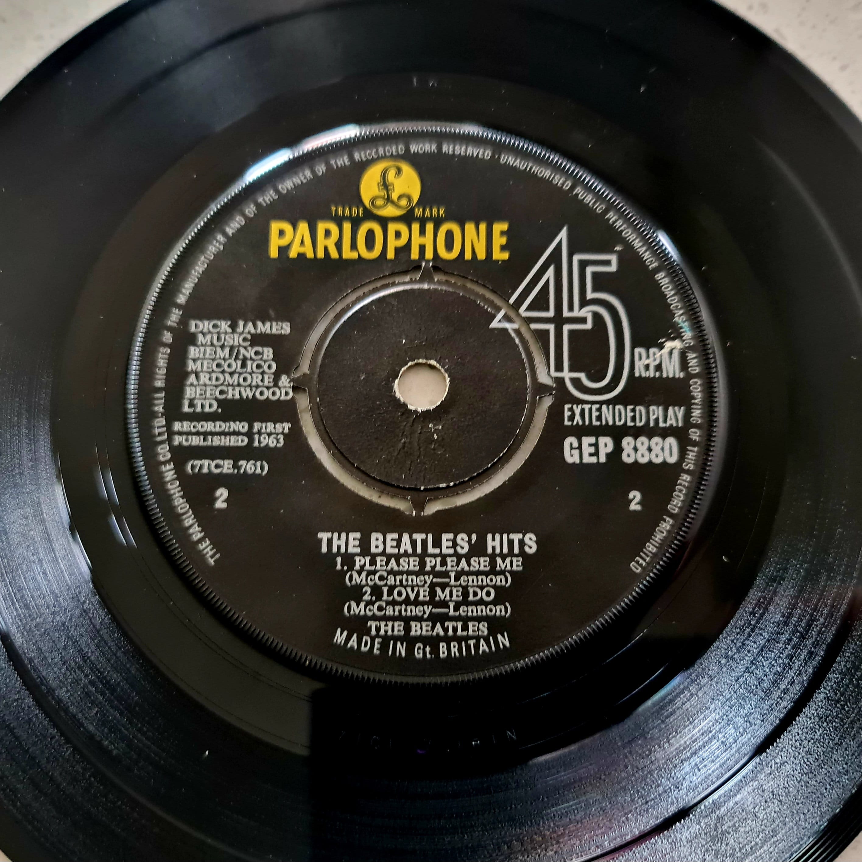 Beatles レコード アンティーク 12/21(土)【大阪PREMIUM BEATLES廃盤レコードセール】 : CD