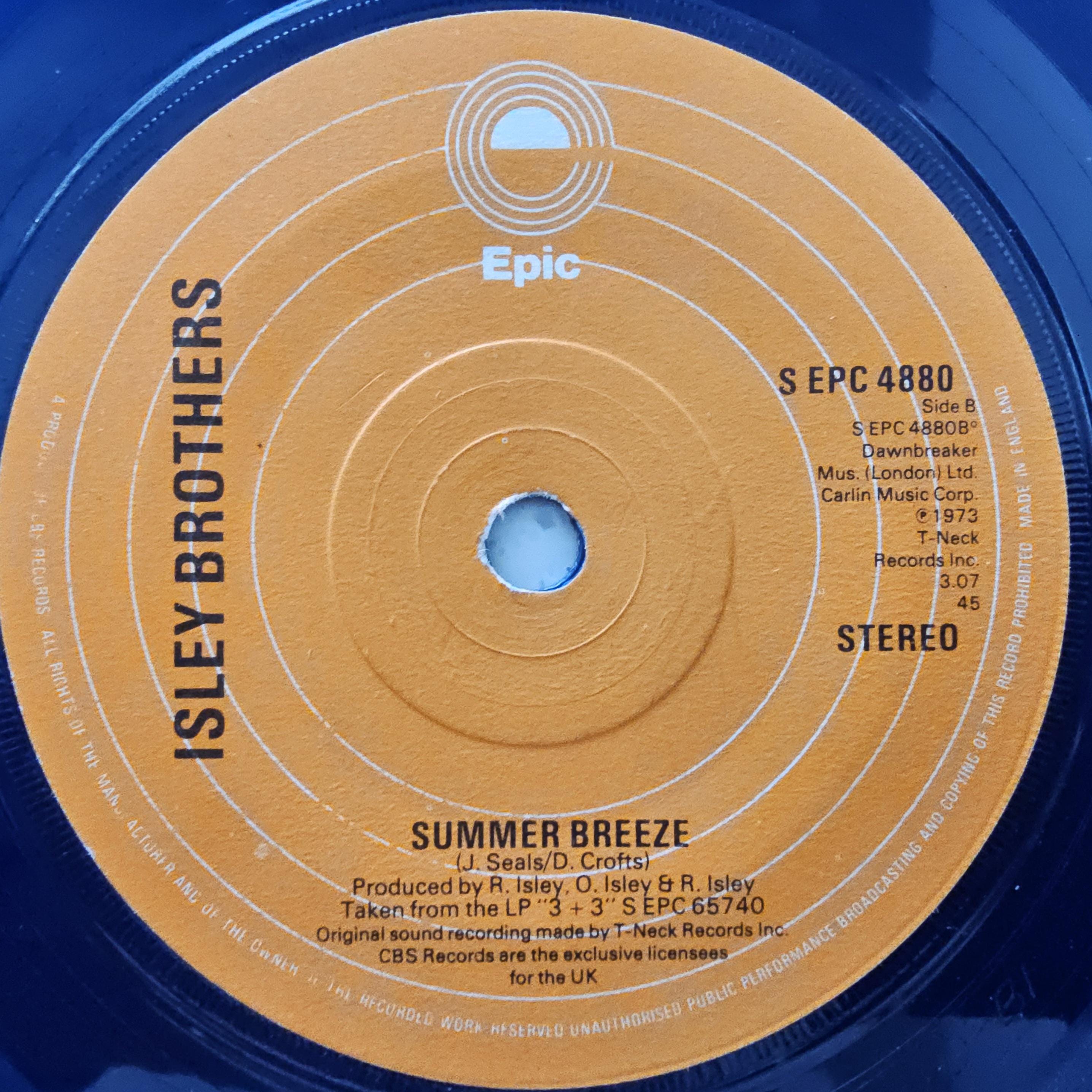 The Isley Brothers (e) Summer Breeze / That Lady - 1978 UK Blue