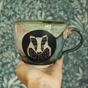 Large ceramic mug "badger" - beautiful colors - capacity 650 ml - stoneware