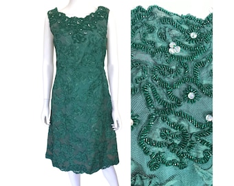 Vestido de cóctel vintage de los años 60 con apliques de red, encaje y cuentas, color verde esmeralda / M