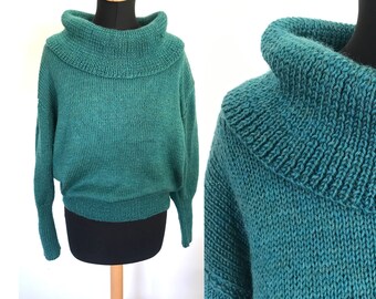 Vintage 50er Jahre Handgestrickter Rollkragenpullover in Dunkelgrün mit weitem Rollkragen