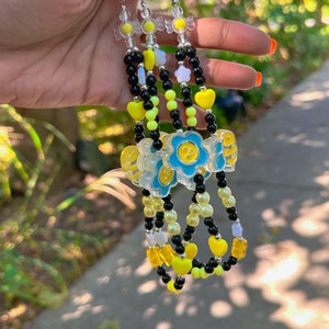 Kawaii Blue Black & Yellow Flowers and Bees Beaded Phone Lanyard Strap for IPhone and Android