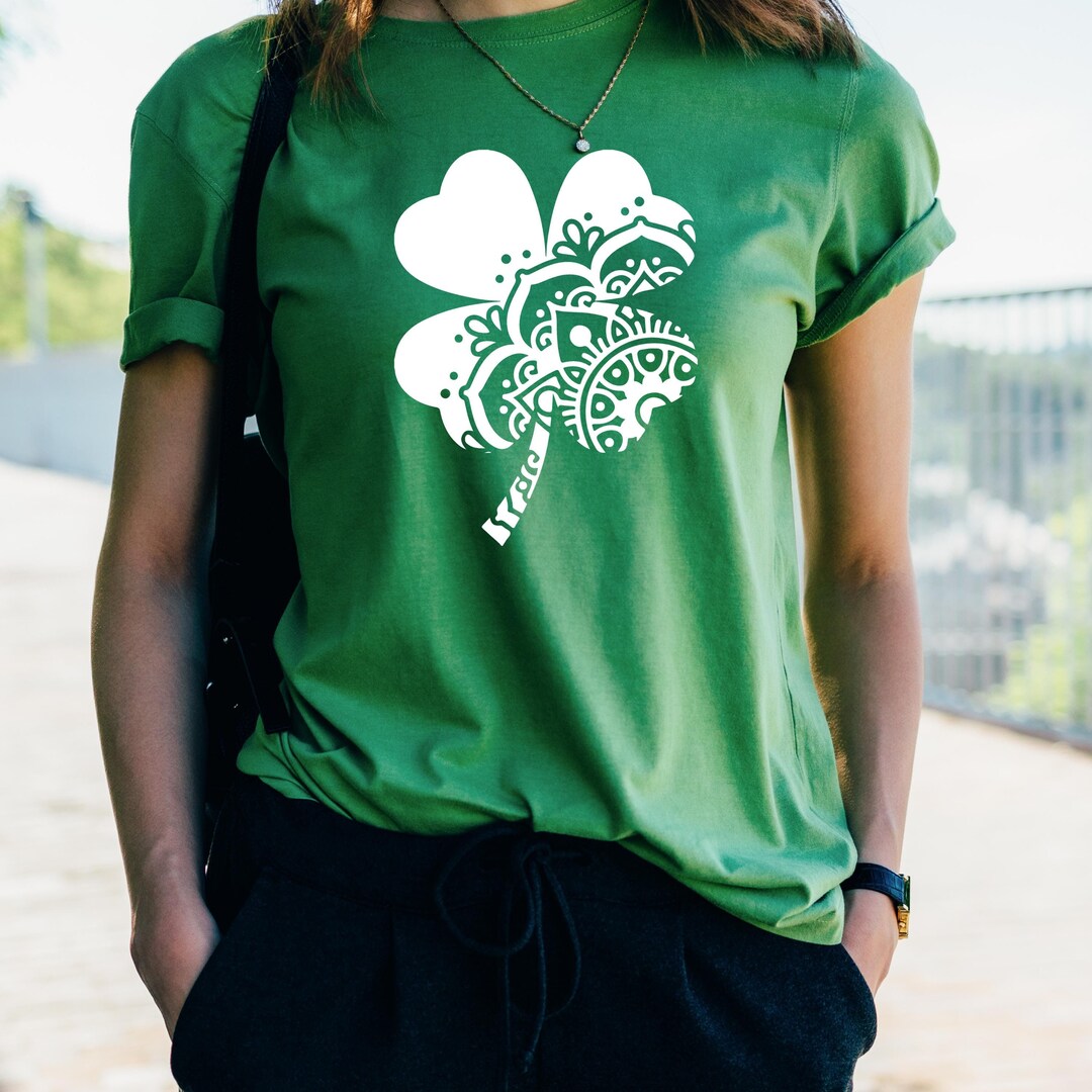 St Patrick's Day Shamrock Pattern Print Crossbody bags