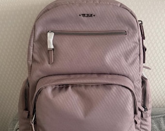 TUMI x Ducati バックパック パッチ付き 本革 ブラウンカラー 男女兼用