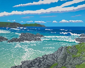 Sango Bay Linoldruck: Limitierte Auflage Schottische Küstenkunst, Linoldruck, Meerlandschaft, Meeresdruck, Wellen und Felsen