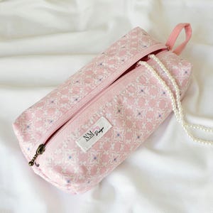 Astuccio rosa / Borsa per il trucco fatta a mano, borsa per cosmetici con motivo floreale, borsa per il trucco pastello, grazioso astuccio in cotone, regalo per la fidanzata