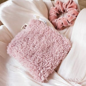 Bourse peluche fourrure vieux rose, petit sac à main, jolie trousse de maquillage, pochette fait main, peluche moelleuse douce, sac rose, cadeau pour elle