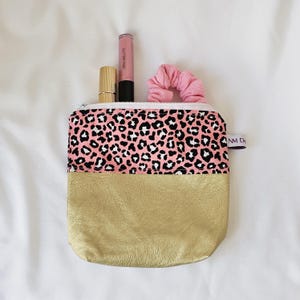 Borsa cosmetica Leo rosa, borsa in similpelle, trousse per il trucco idrorepellente, trousse per il trucco fatta a mano, unica, regalo per la fidanzata