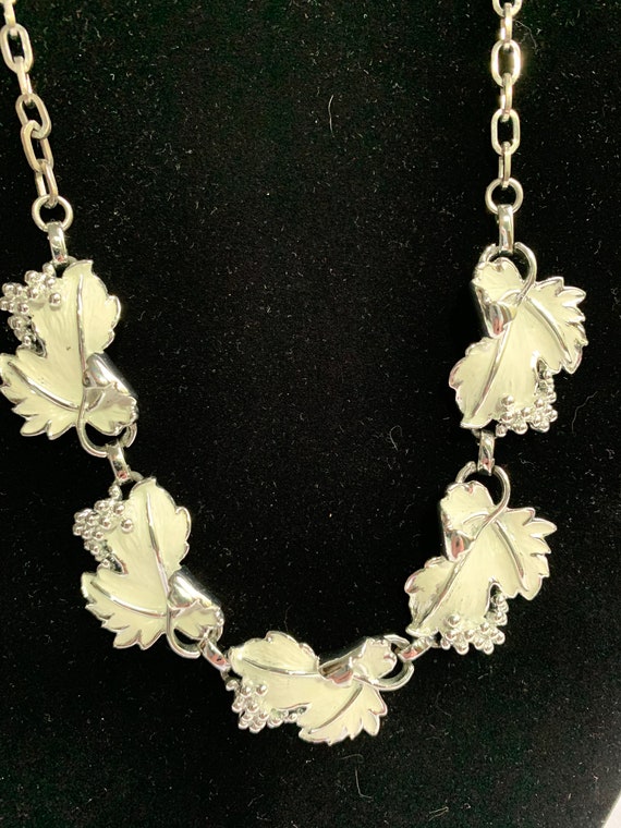 SARAH COVENTRY White Enamel Grape Leaf Necklace a… - image 3