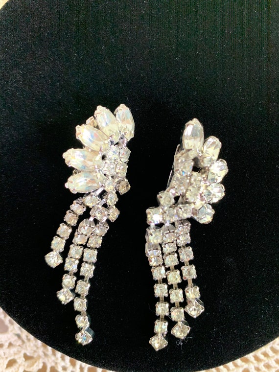 Gorgeous Rhinestone Dangle Clip Earrings!