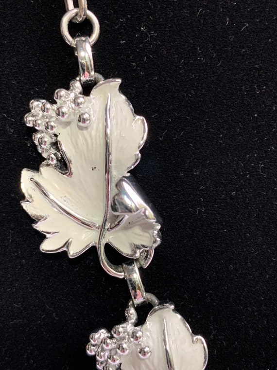 SARAH COVENTRY White Enamel Grape Leaf Necklace a… - image 5